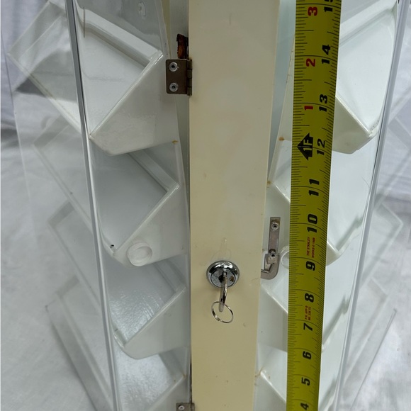 Vintage Rotating Kiddie Kraft Jewelry Counter Display Case Locked Craft Fair - Picture 11 of 12